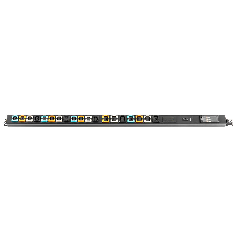 PDU de Rack Conmutada de 3 SPD con Disyuntor Vertical C13 C19 de 19 Salidas