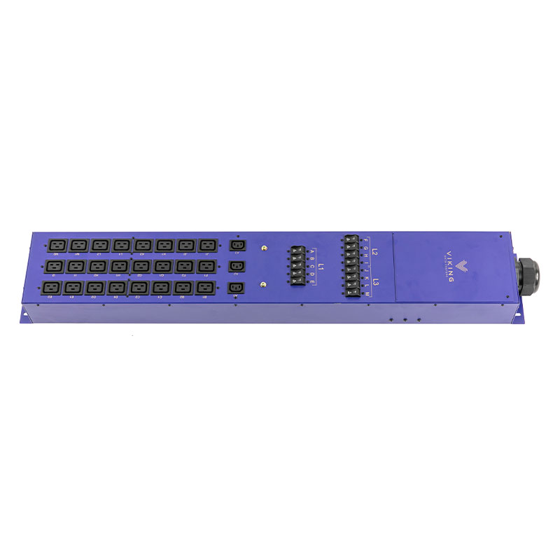 PDU Trifásica con Interruptor de Disyuntor Vertical C13 C19 de 27 Salidas 